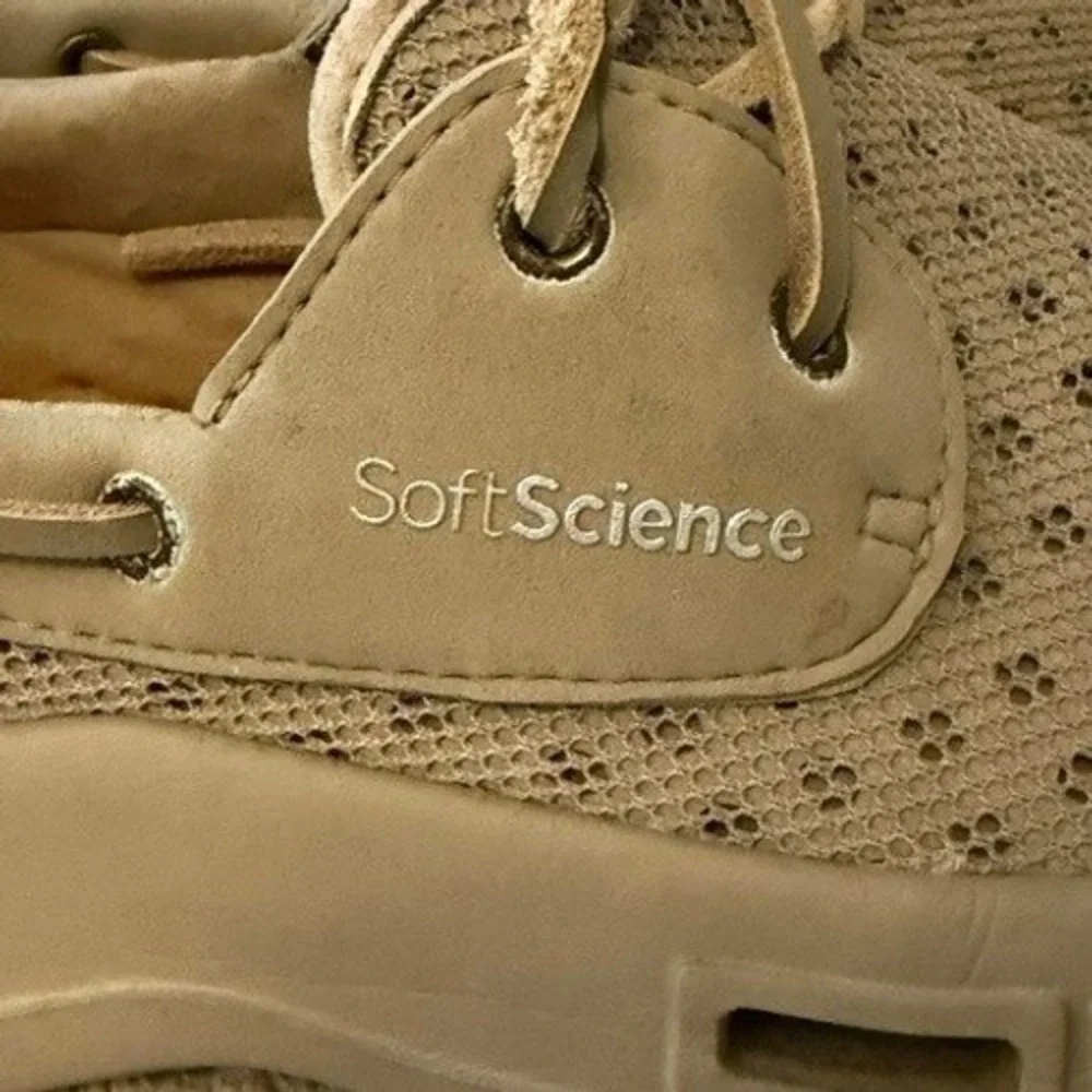 SoftScience The Fin Water Shoes Mens 9 Khaki Mesh Breathable Boating EUC